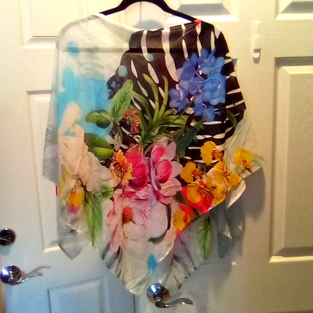 Rappi Tropical Flowy Cover Up